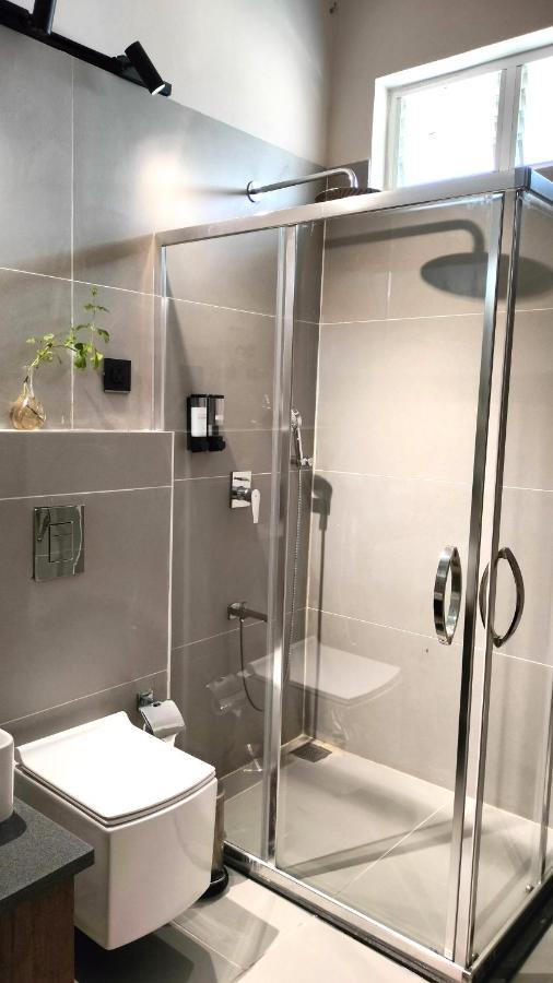 V Hotels And Resorts Chirala Екстер'єр фото